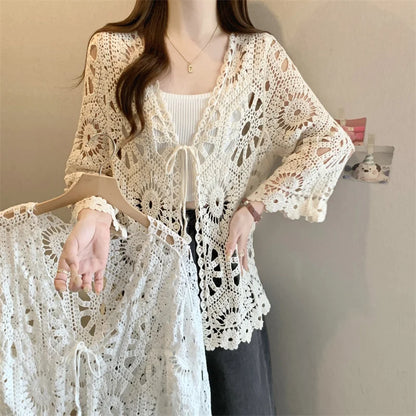 Cardigan de Crochê Elegância Boêmia - AlmaChic