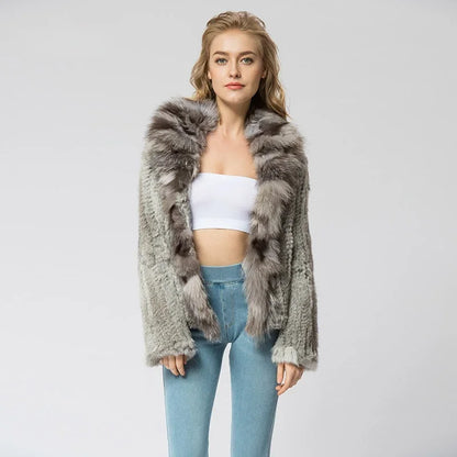 Casaco de Pele Genuína de Coelho com Gola de Raposa – Elegância Inverno - AlmaChic