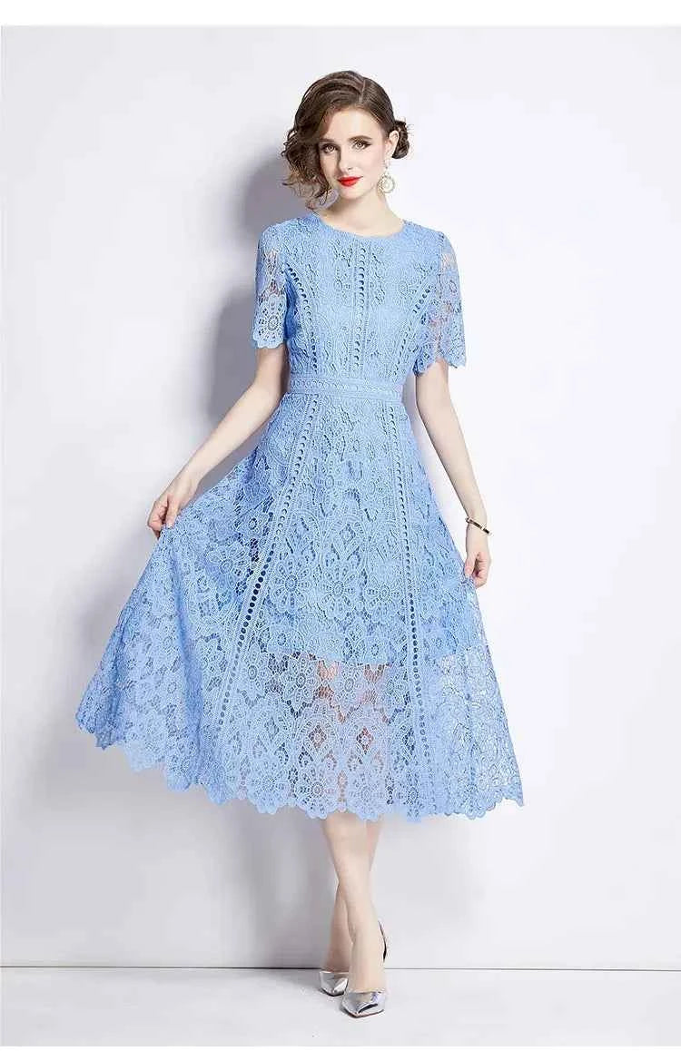 Vestido de Renda Azul Aurora Midi Elegante Jamerary