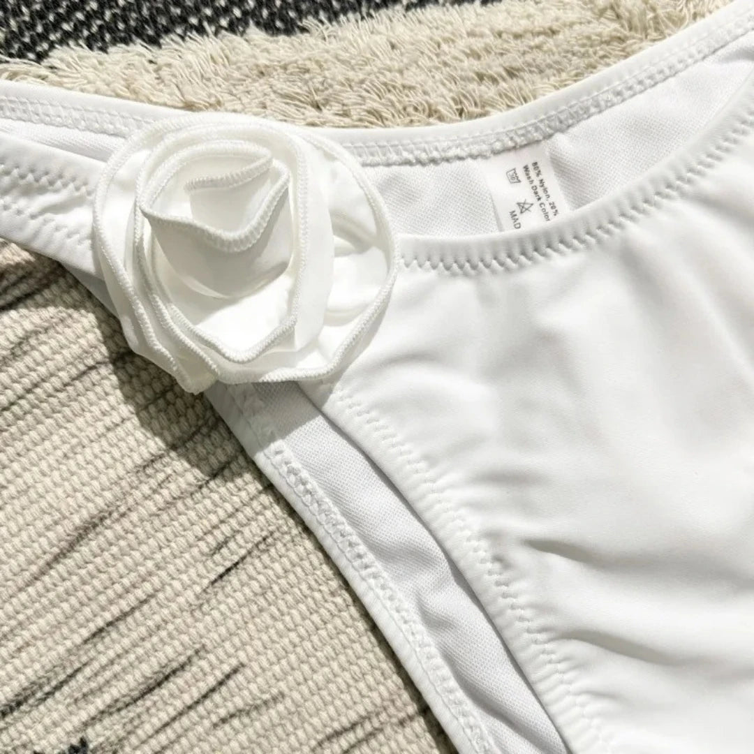 Biquíni Meia-Taça Branco Neve