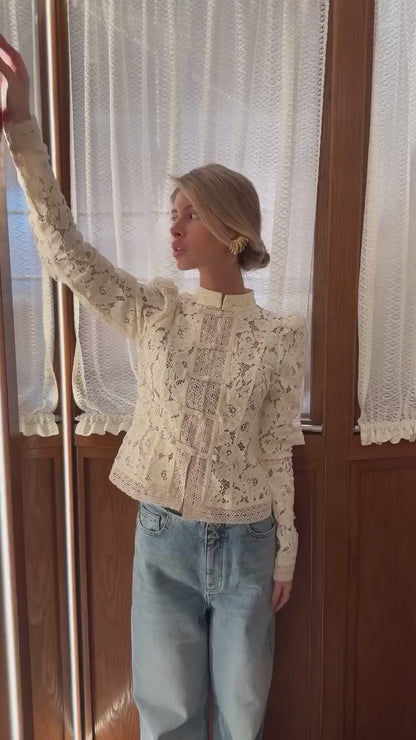 Blusa de Renda Feminina Manga Bufante Élodie