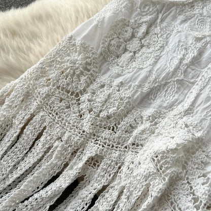 Saída de Praia Boho em Renda e Franjas – Amora