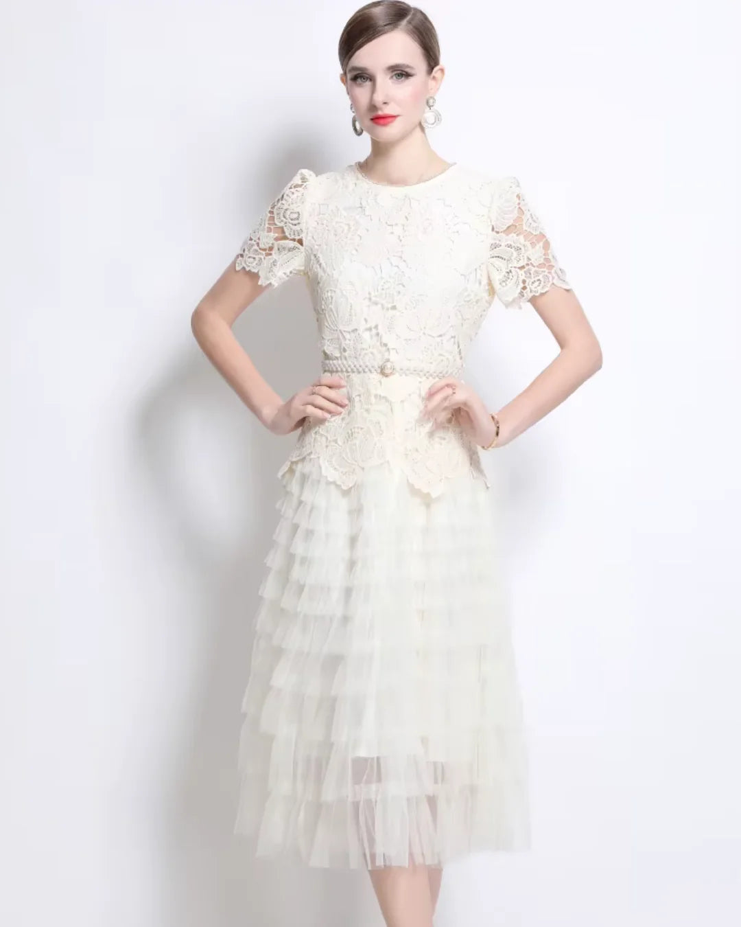 Vestido de Renda Feminino Élodie Pérola — Midi Elegante Bordado