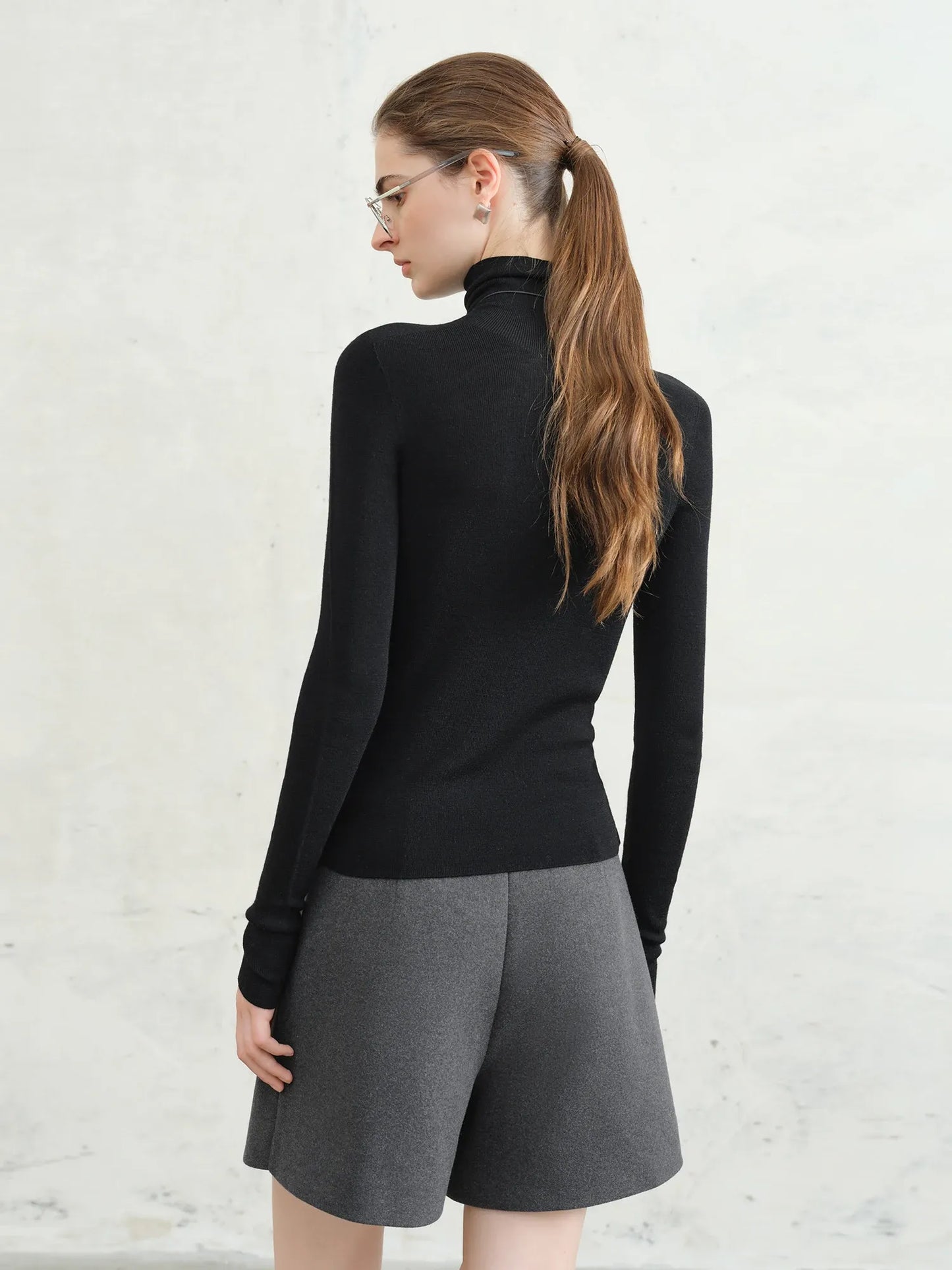 Blusa Térmica Feminina Vienne Gola Alta preta costas AlmaChic